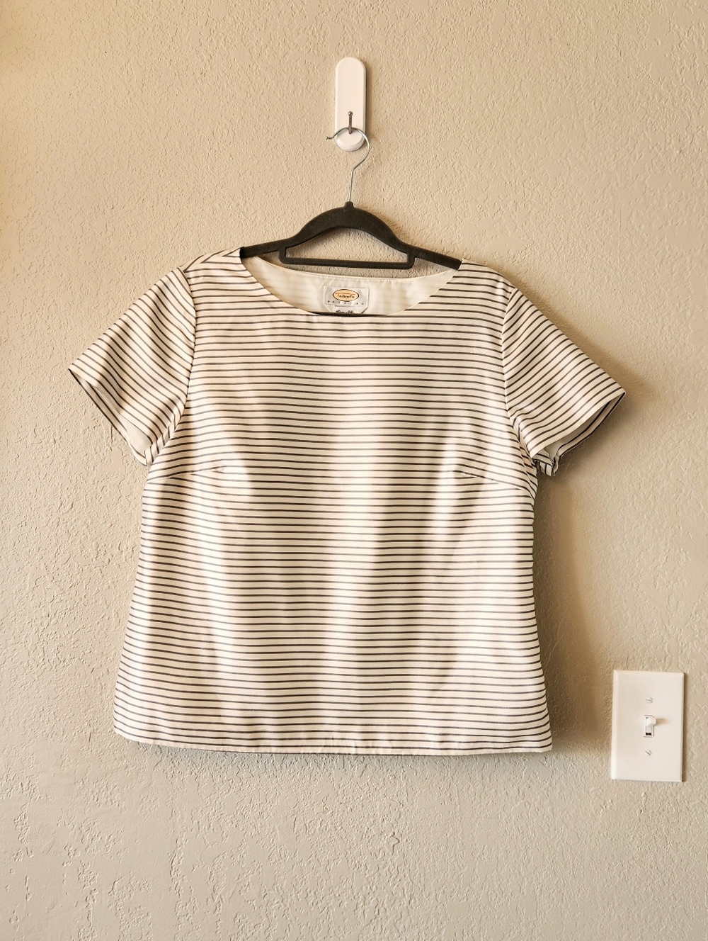Talbots Silk Short Sleeve Crewneck Top